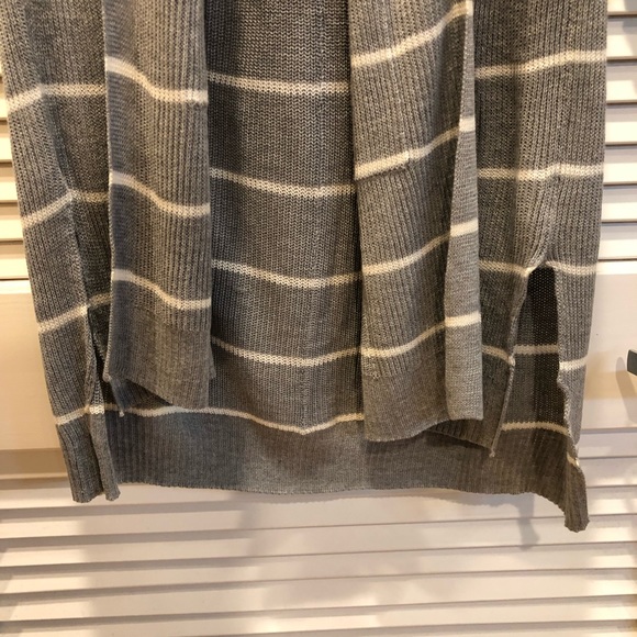 Juniors Plus Size Gray Stripe Long Hooded Cardigan - Picture 7 of 8